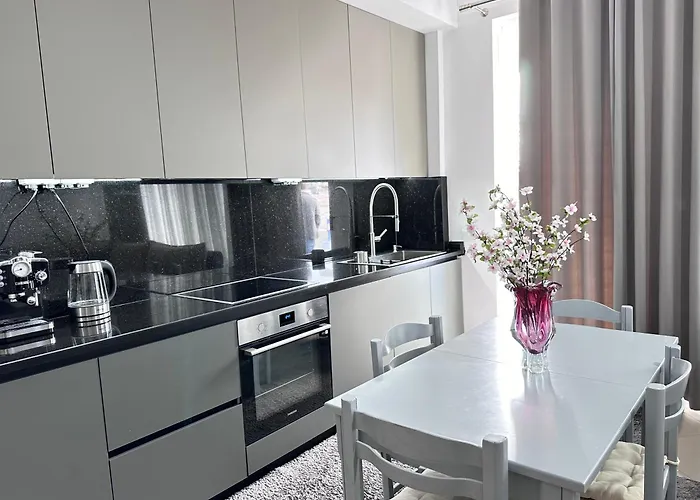 Lily Sea View Apartment Sarande