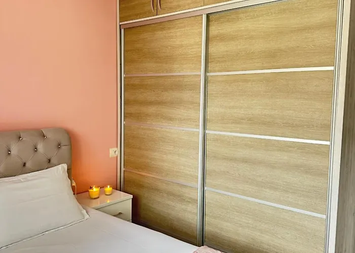 Lily Sea View *