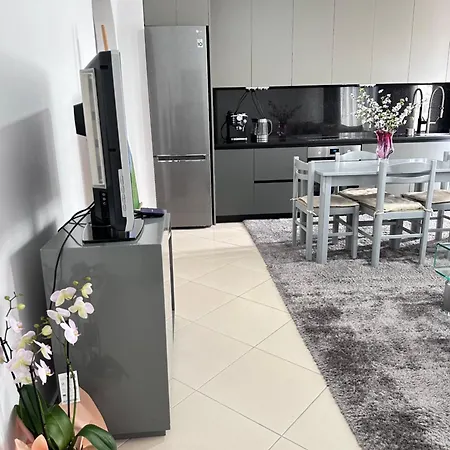 Lily Sea View Apartment